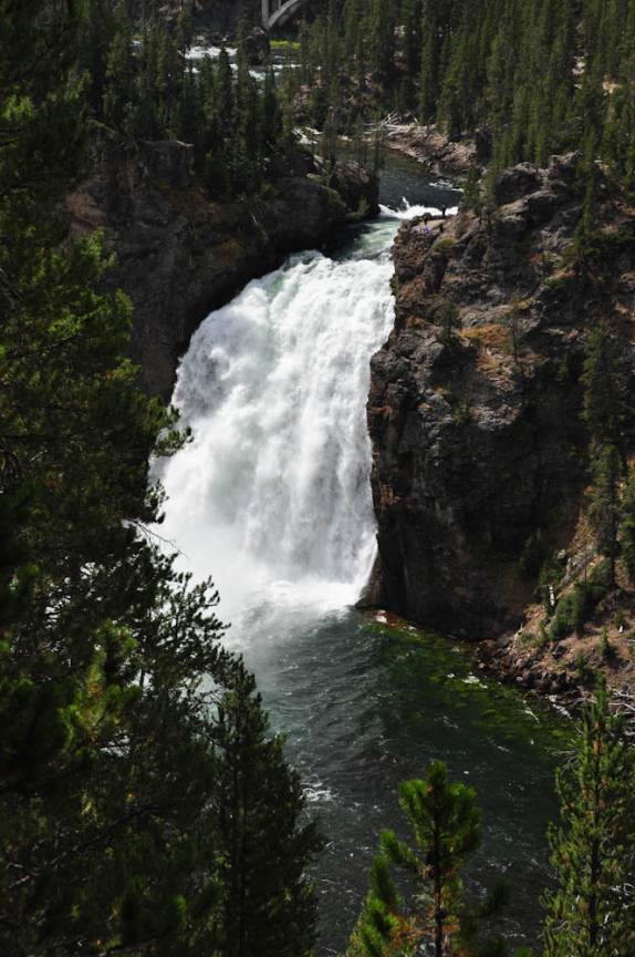 A Upper Falls, no Grand Canyon of Yellowstone, no Yellowstone National Park, no Wyoming, nos Estados Unidos